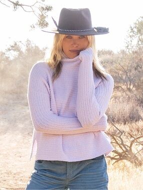 Carve Designs Livia Lavender Mock Neck Sweater Women’s M